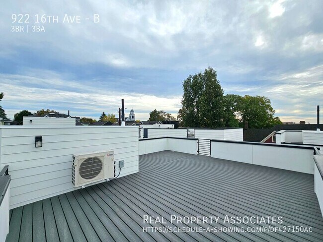 Building Photo - 922 16th Ave