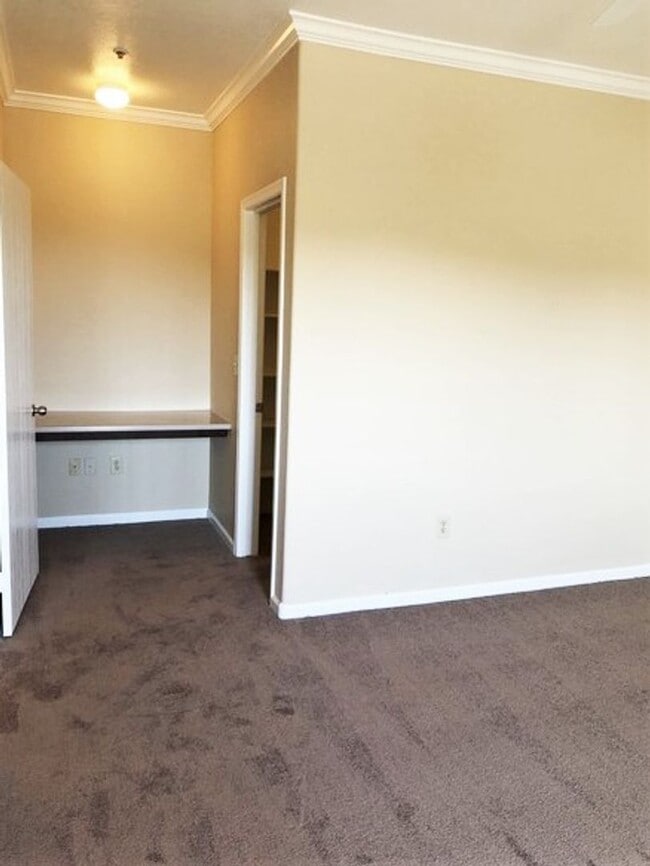 Building Photo - Spacious 1 Bedroom Condo in North Central Phoenix!