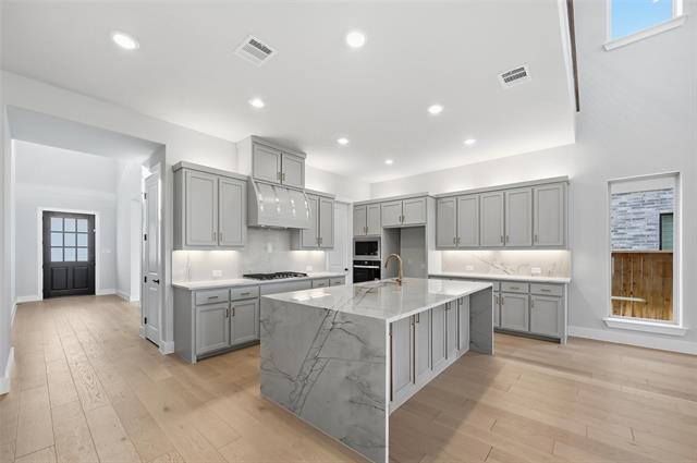 Building Photo - 9239 Pavonia Ln