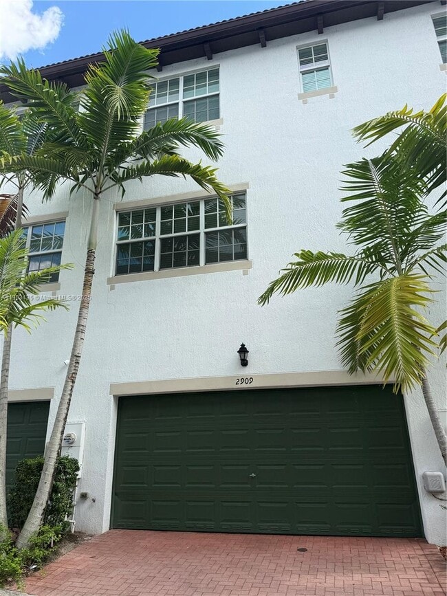 Building Photo - 2909 SW 119th Way