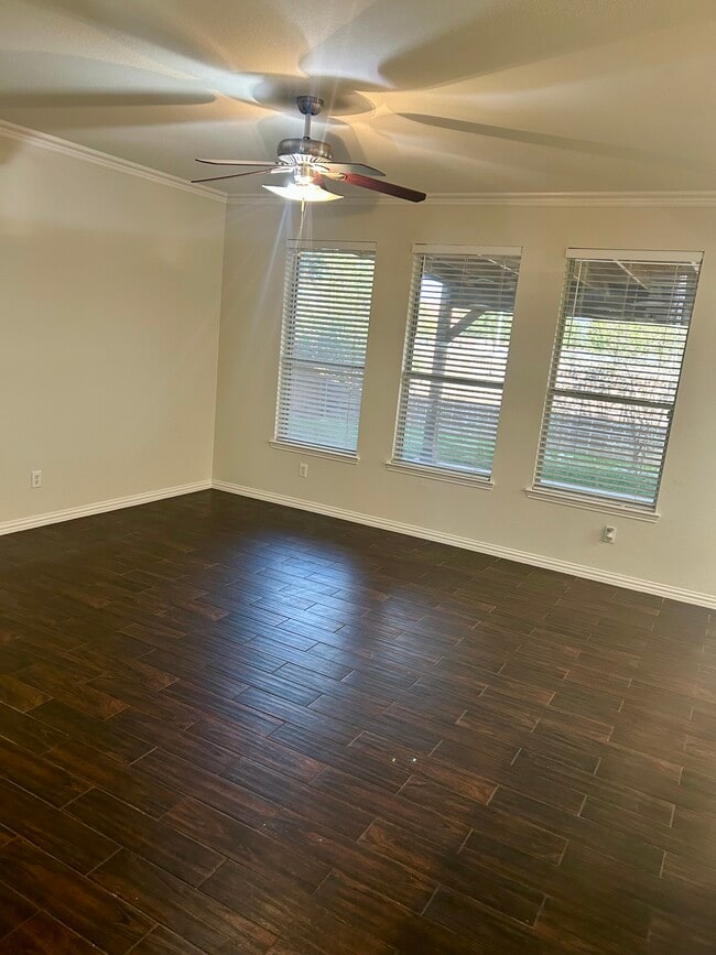 Building Photo - 8012 Wyoming Dr