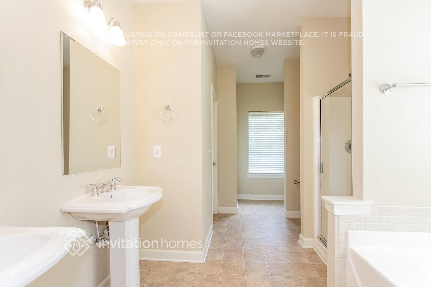 Building Photo - 4517 Hyperion Ct