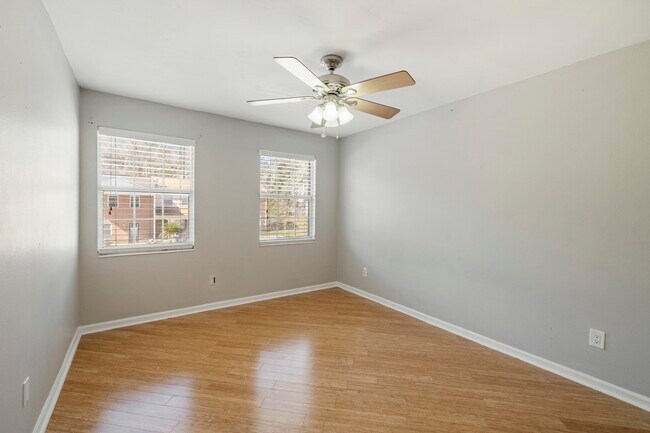 Building Photo - 2387 Gregory Dr