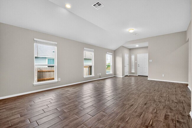 Building Photo - Look & Lease Special - $500 Off First Month - Deposit Free Option - Move in by February 14th  wit...