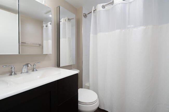 Building Photo - 2111 Wisconsin Ave NW