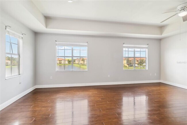 Building Photo - 1025 Villagio Cir