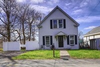 Building Photo - Single Family Home in Averill Park Schools