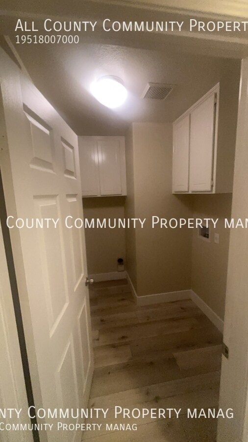 Building Photo - 1576 Coldridge Cir