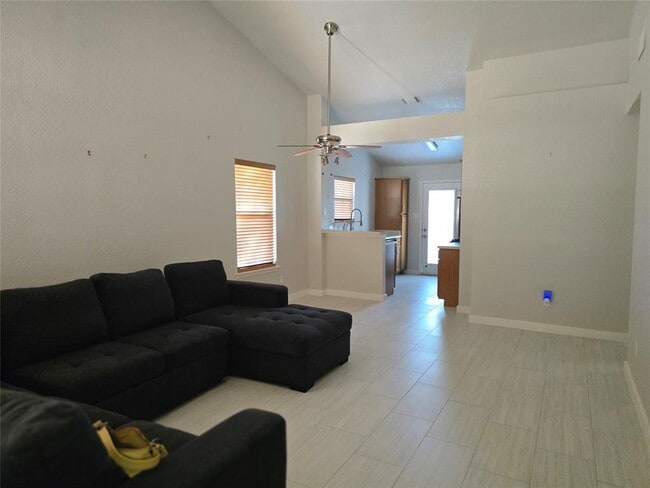 Building Photo - 137 Prairie Springs Cove