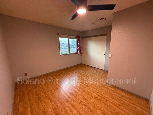 Building Photo - 184 Gentry Cir