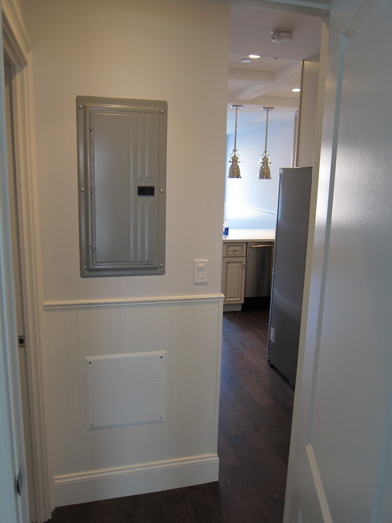 Building Photo - 18 Grove St