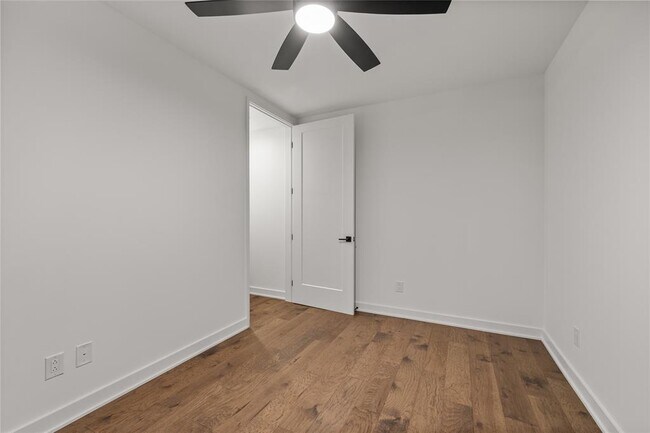 Building Photo - 84 East Ave