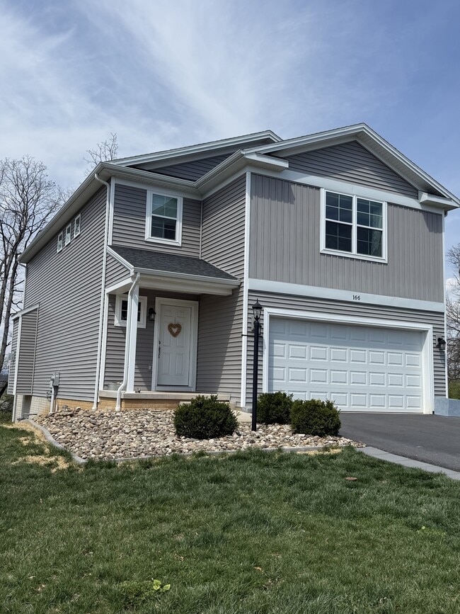 Building Photo - 166 Gwenedd Ln