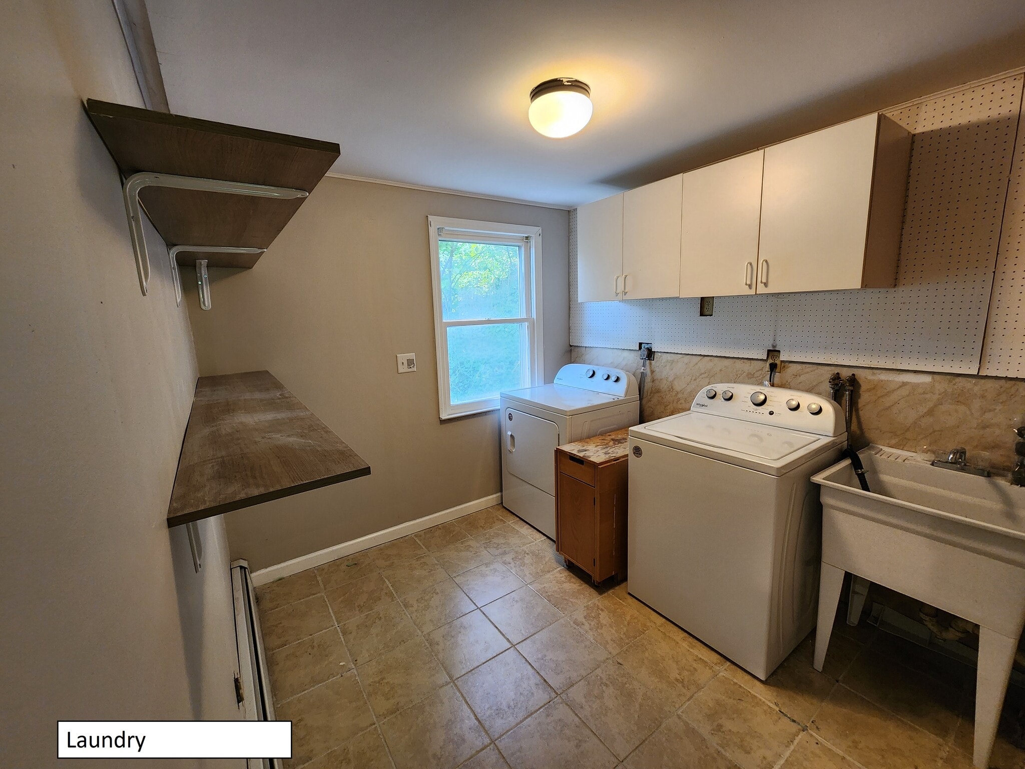 Building Photo - 68 Peach Orchard Rd