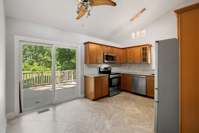 Building Photo - 2108 Mariner Cir
