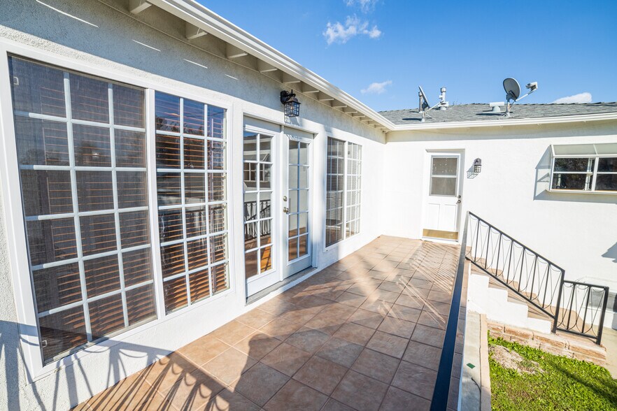 Porch - 1367 Virginia Ave