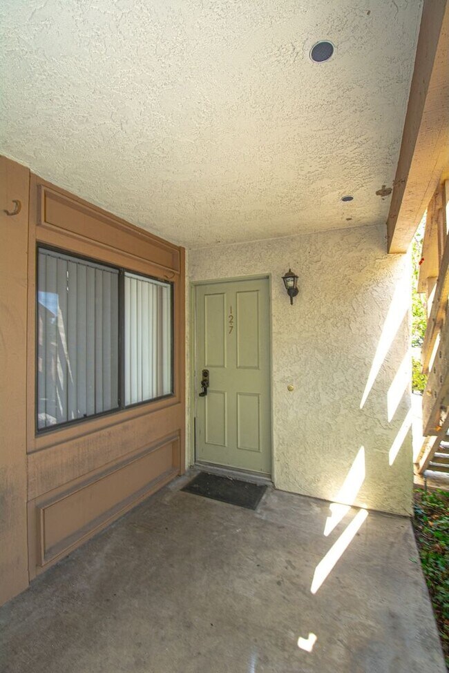 Building Photo - 22840 Hilton Head Dr