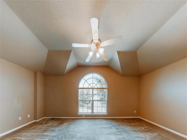 Building Photo - 1600 Silver Spur Cove