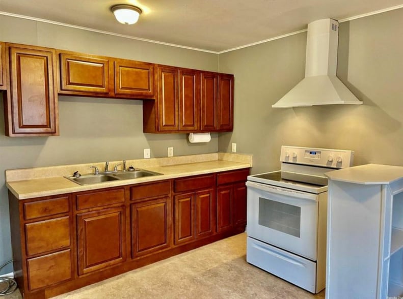 Building Photo - 309 E 12th St