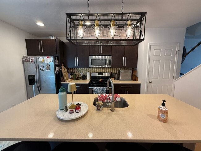 Building Photo - Renovated Lawrenceville 3 Bed/2 Bathroom H...