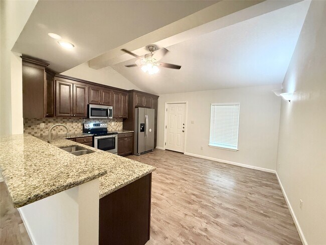 Building Photo - 51 Lupine Ct