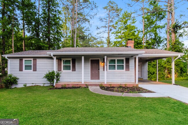 Primary Photo - 635 Lakeridge Cir SE