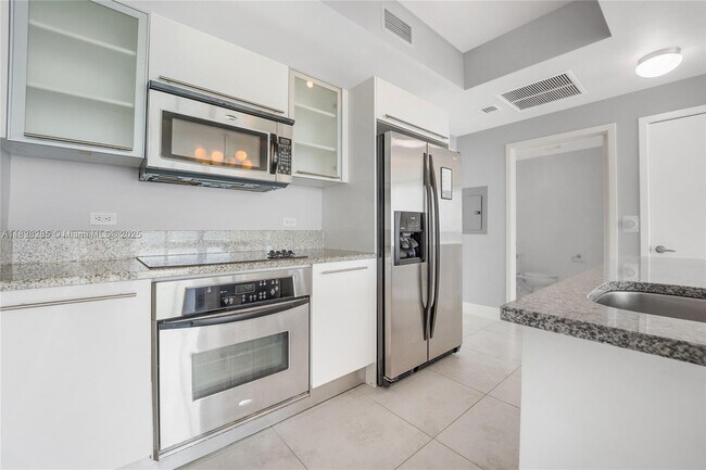 Building Photo - 888 Biscayne Blvd