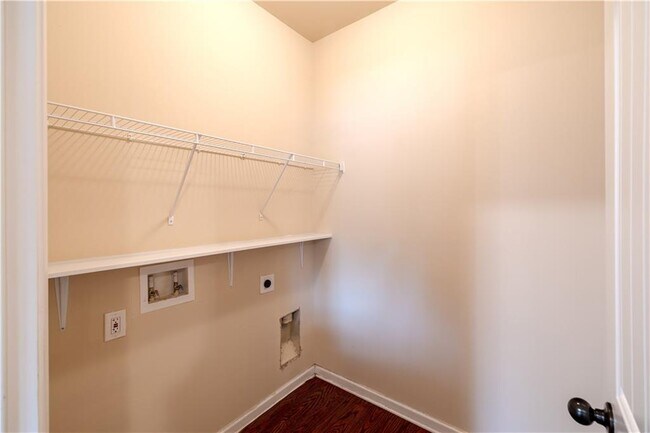 Building Photo - 2385 Morgan Farm Dr