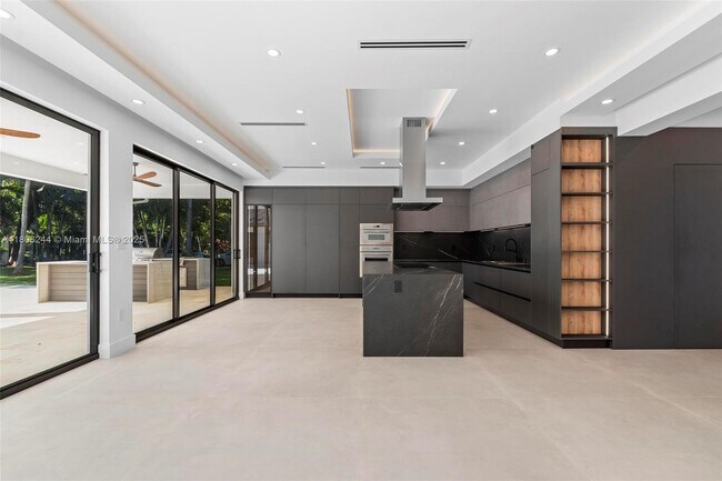 Building Photo - 7530 SW 134th St