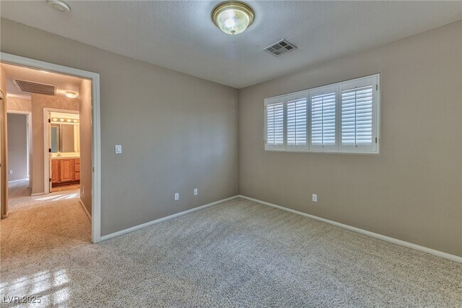 Building Photo - 2075 Jupiter Hills Ln
