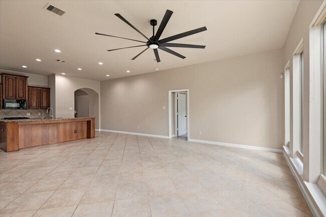 Building Photo - 26886 Treasures Ridge Dr