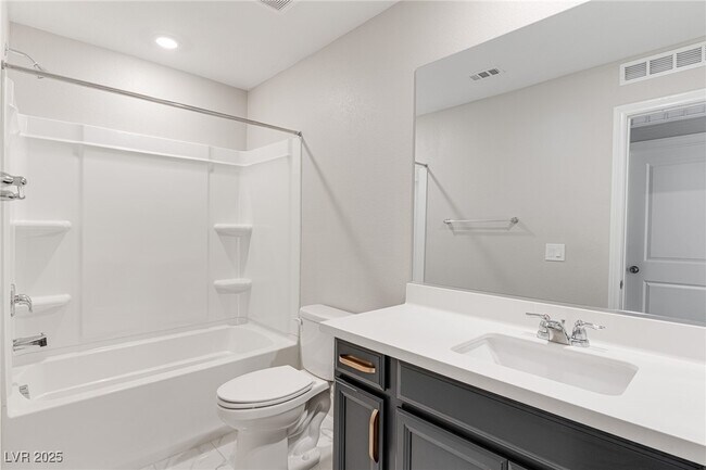 Building Photo - 9539 Wayfarer Seek Ct