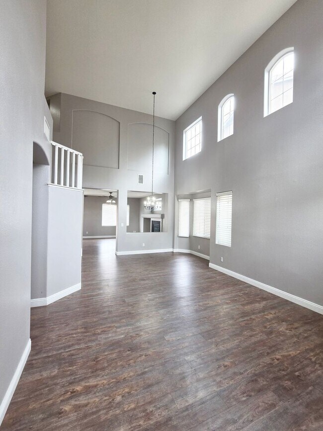 Building Photo - 9946 Burton Lake Ct