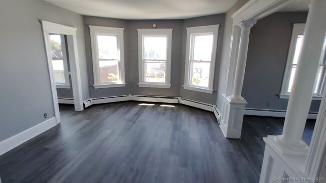 Building Photo - 167 Liberty St