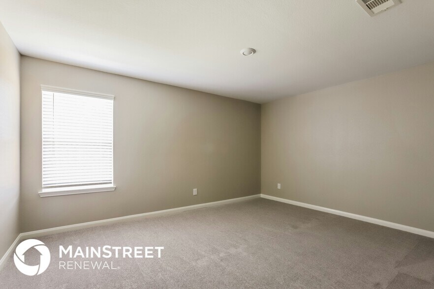 Building Photo - 23119 Bellini Dr