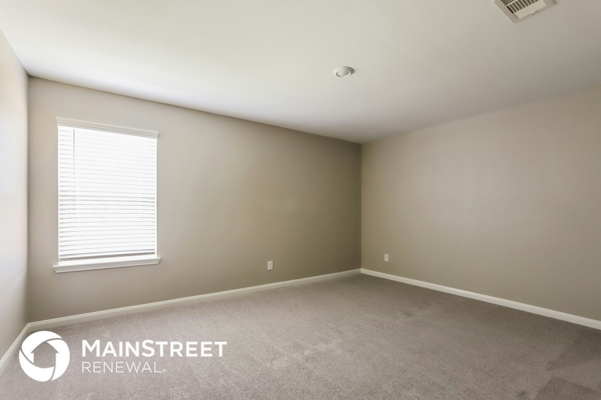 Building Photo - 23119 Bellini Dr