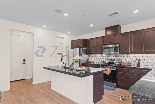 Building Photo - 5378 Shenandoah Vly Ln