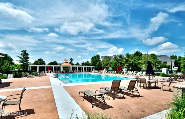 Building Photo - 40 Demarest Dr