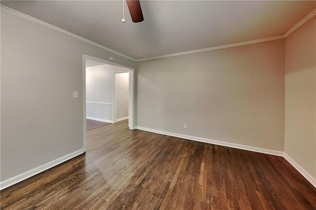 Building Photo - 1250 Ridgefield Dr