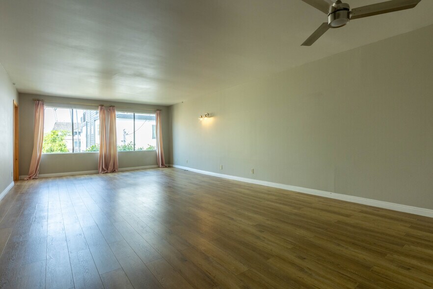 Building Photo - 5125 Harold Way