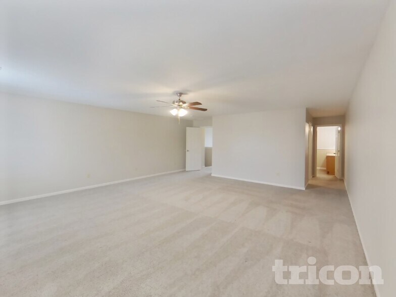 Building Photo - 238 Heartwood Hill