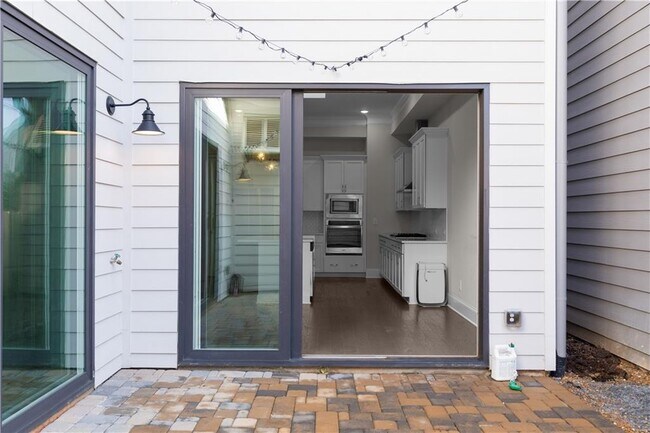 Building Photo - 648 Stickley Oak Way