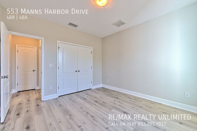 Building Photo - 553 Manns Harbor Dr