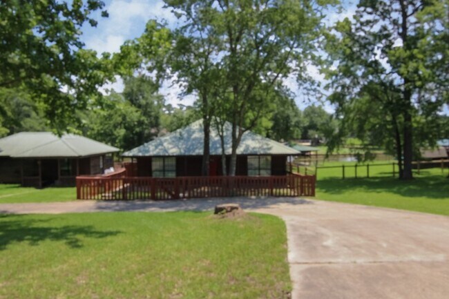 Building Photo - 42 Hunters Creek Dr