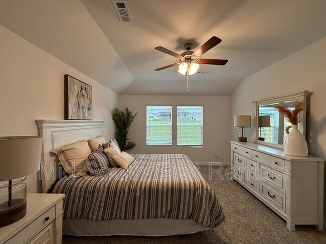 Building Photo - 260 Alyece Ln