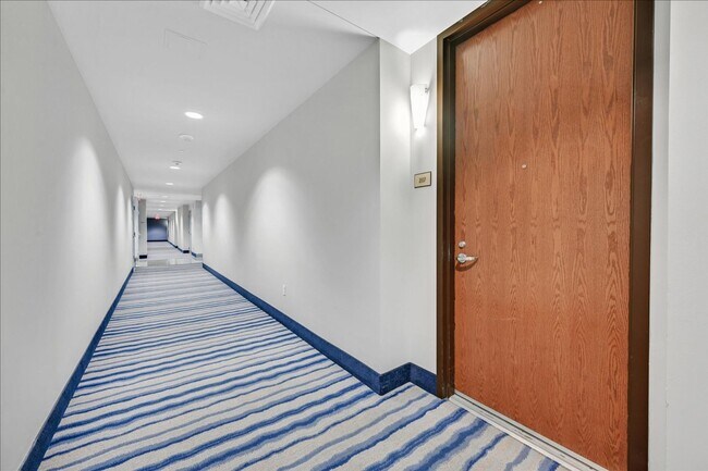 Building Photo - Gorgeous Condo at One Las Vegas!