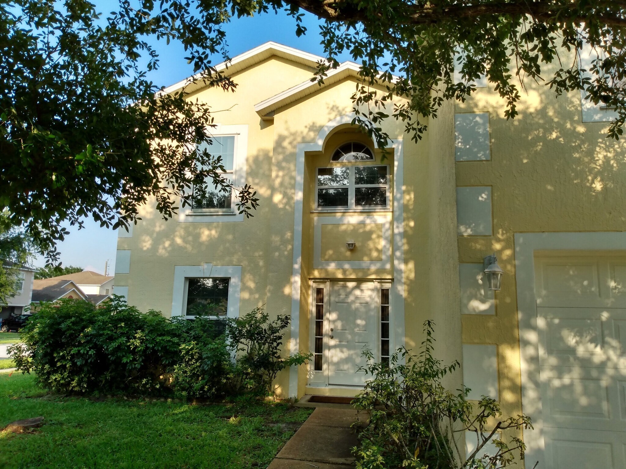 Spacious updated large home for rent in sought after neighborhood. - 2223 Dryden Ct