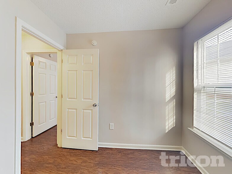 Building Photo - 979 Stinson Glen Ln