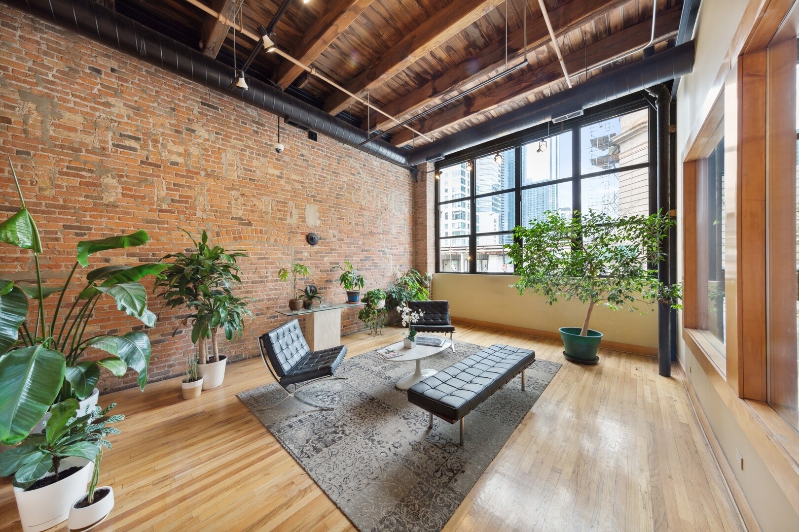 Lobby Seating Area - 226 N Clinton St