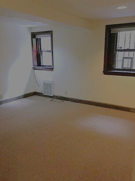 Building Photo - 181 Northampton St